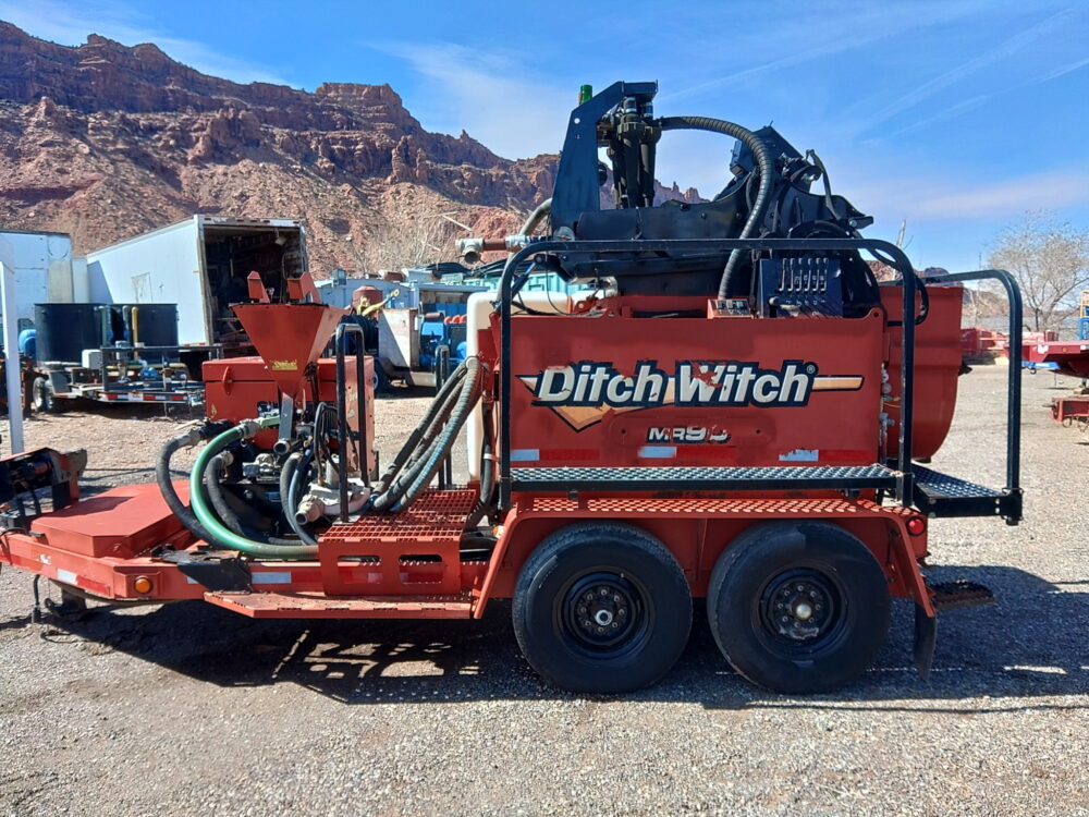 2015 Ditch Witch MR90 200 Gallon Mud Mixing System