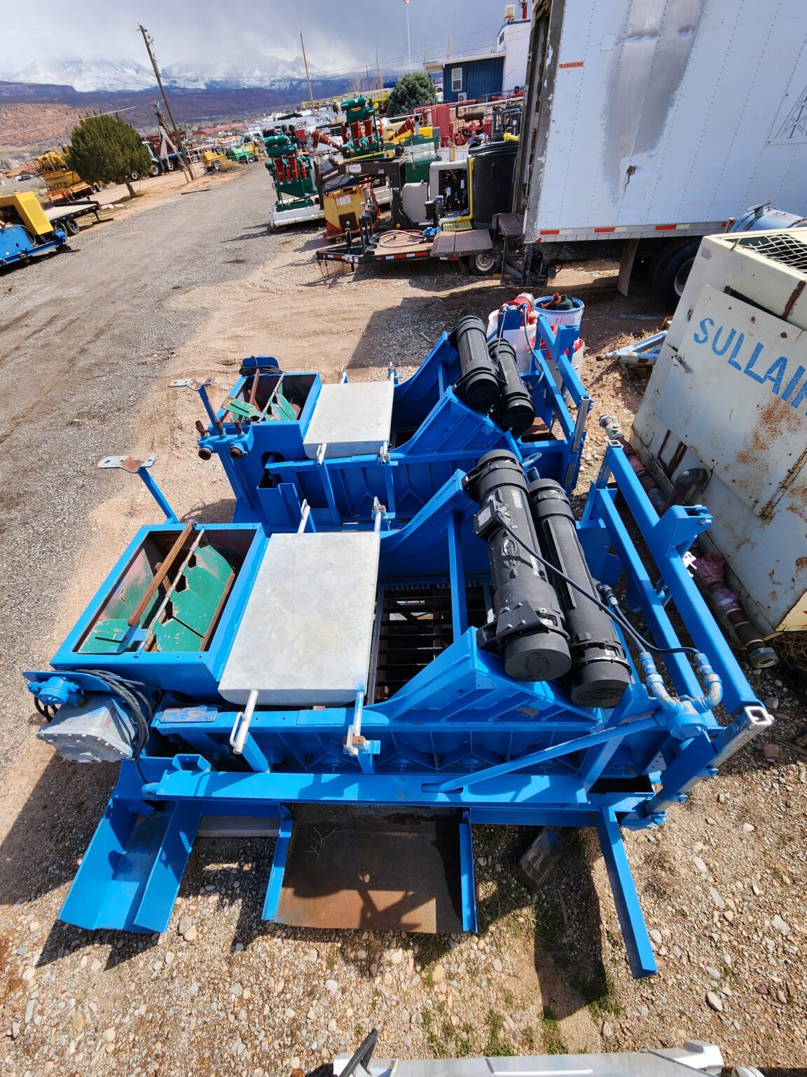 (x2) 2006 Derrick Shale Shakers Beeman Equipment Sales