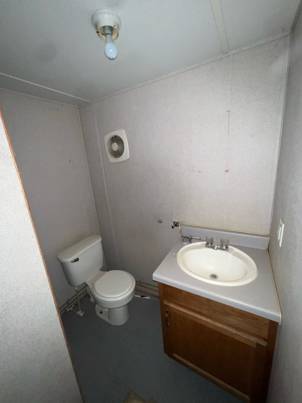 2=AMERITECH 14’W x 56’L Crew Quarters - Image 30