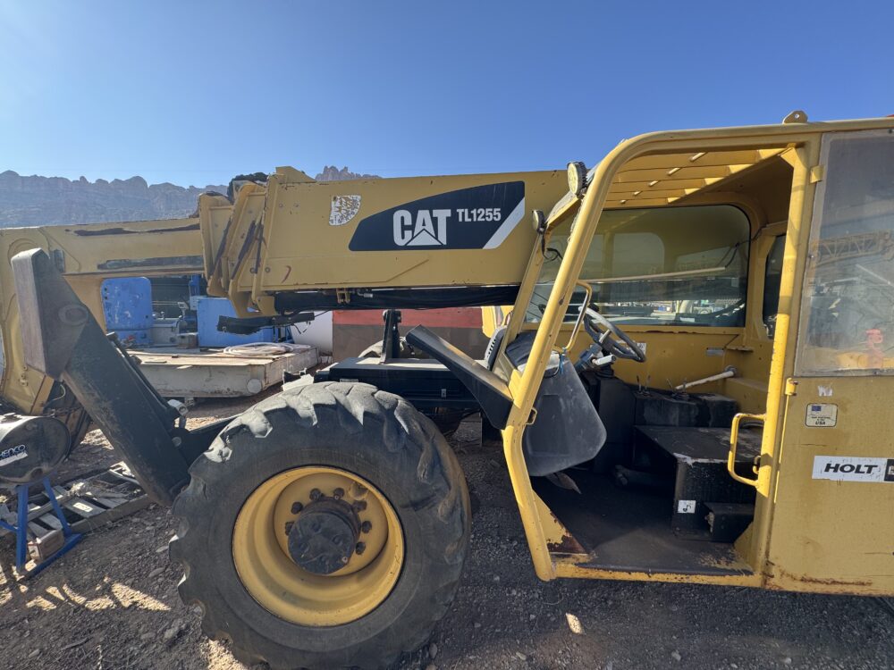 2007 CAT TL1255 Telehandler