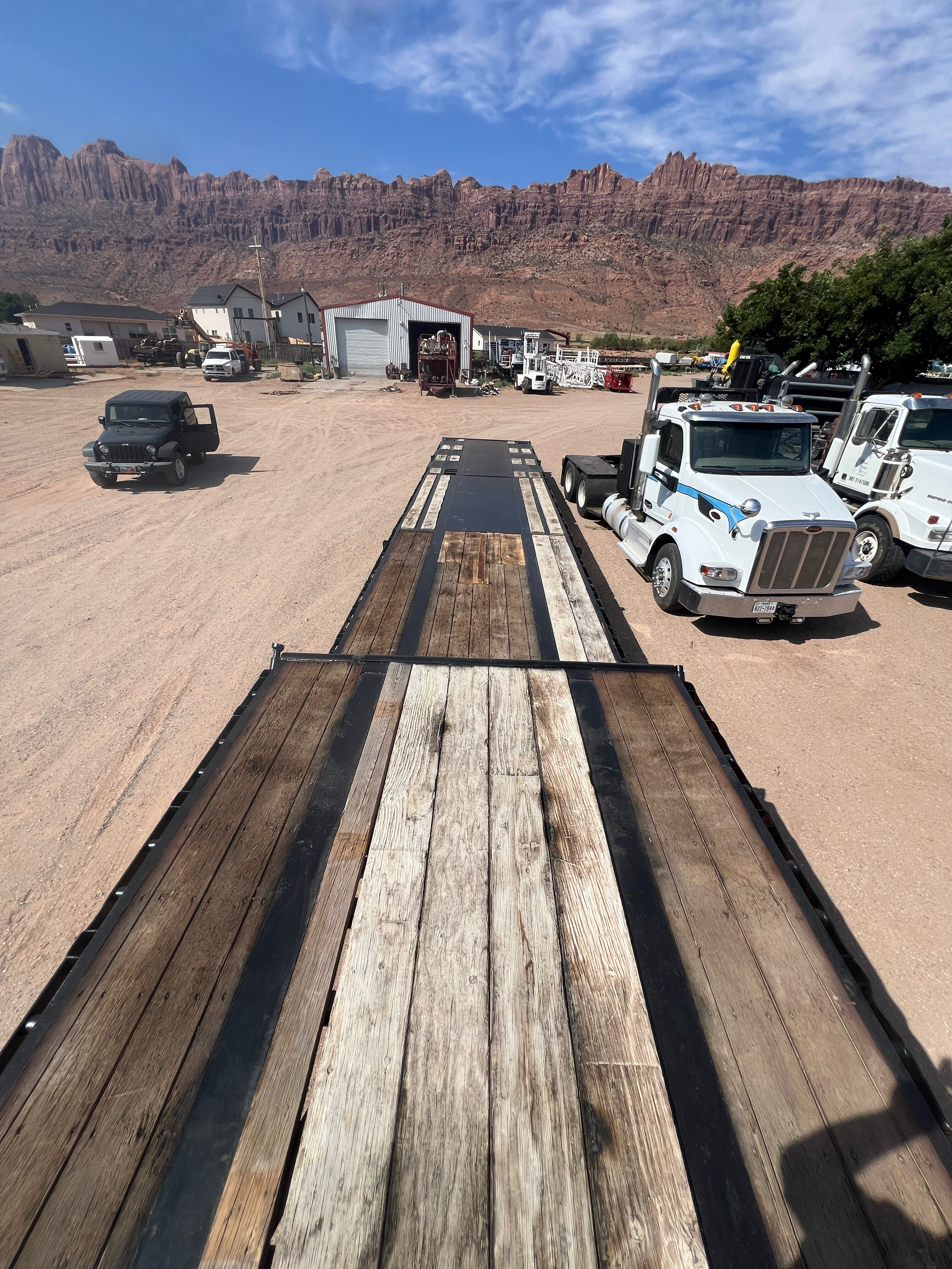 2007 MANAC Tri/A Extendable Step Deck Trailer - Image 7