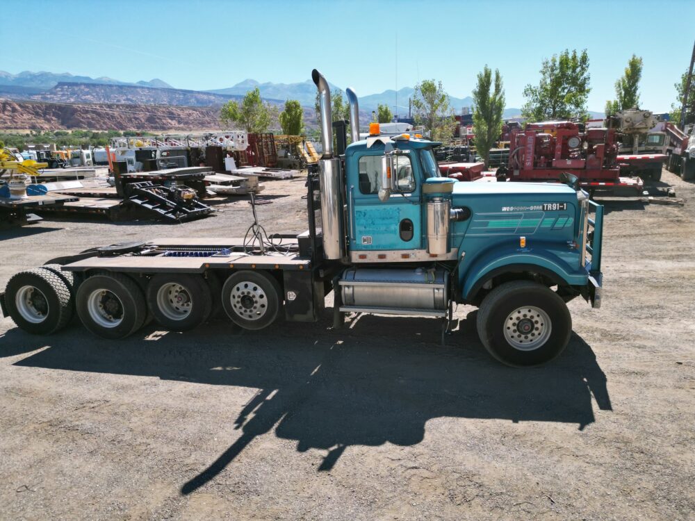 1991 WESTERN 6964F 10x4 Truck Tractor - Image 23