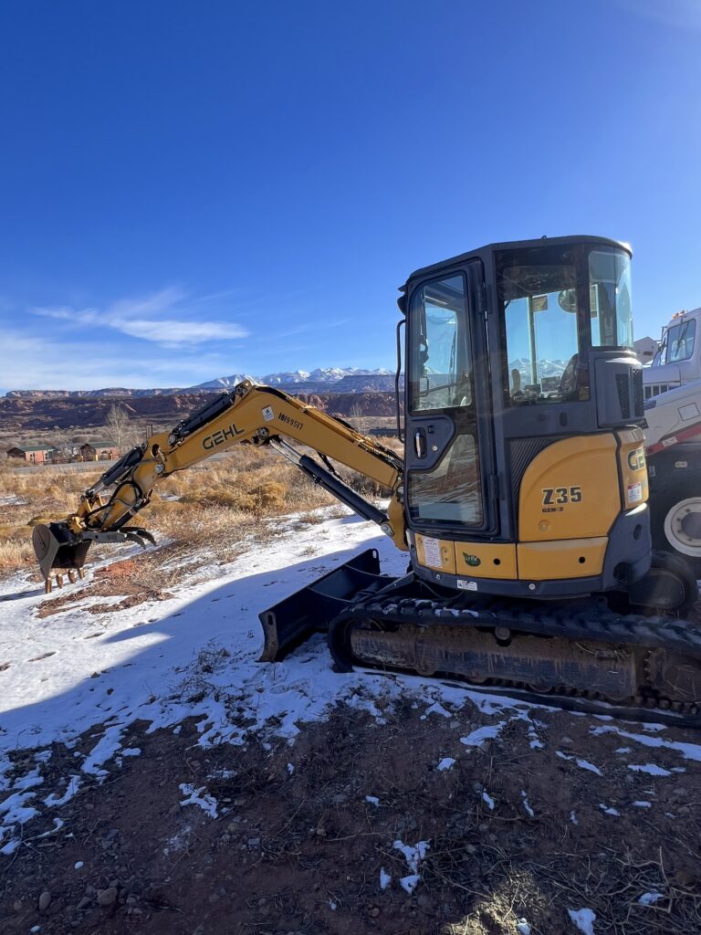 Gehl Mini Excavator Z35 - Beeman Equipment Sales