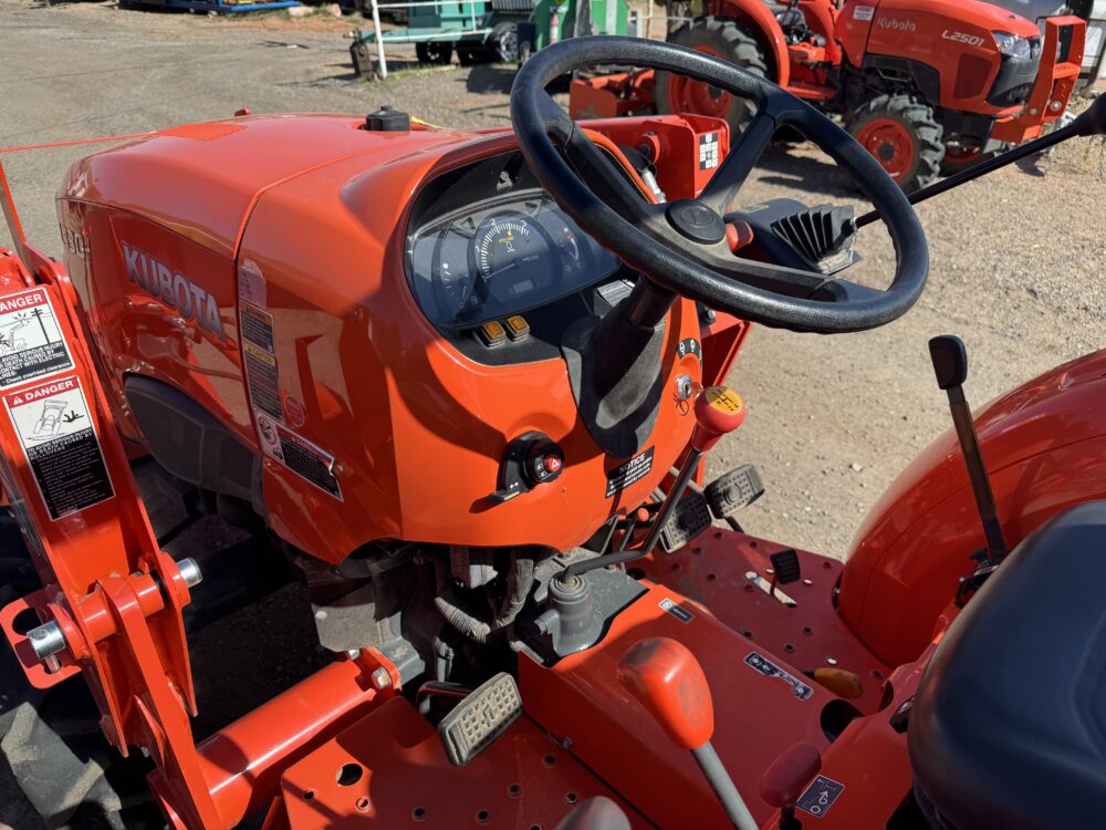 2020 Kubota L3301D 4WD Tractor - Image 14