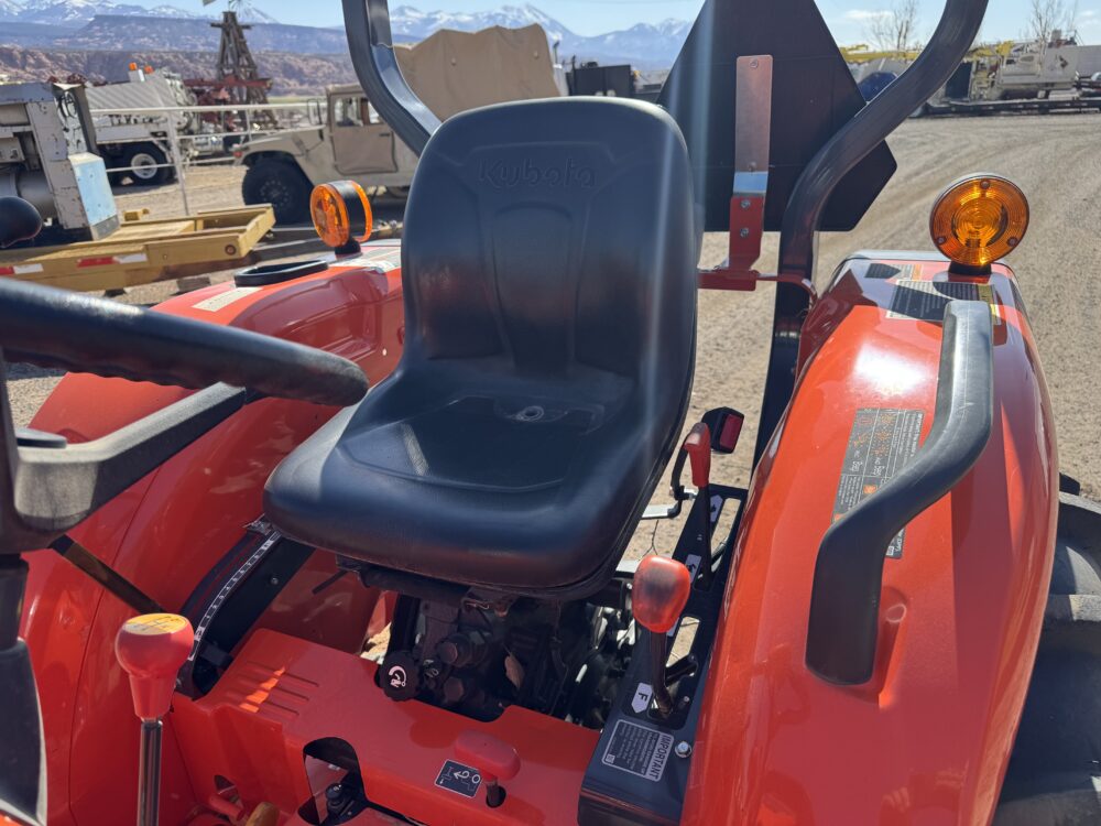 2020 Kubota L3301D 4WD Tractor - Image 15