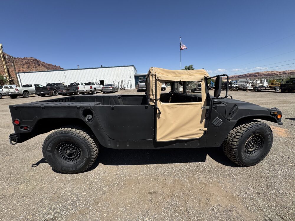 2006 4X4 General Hummer - Image 2