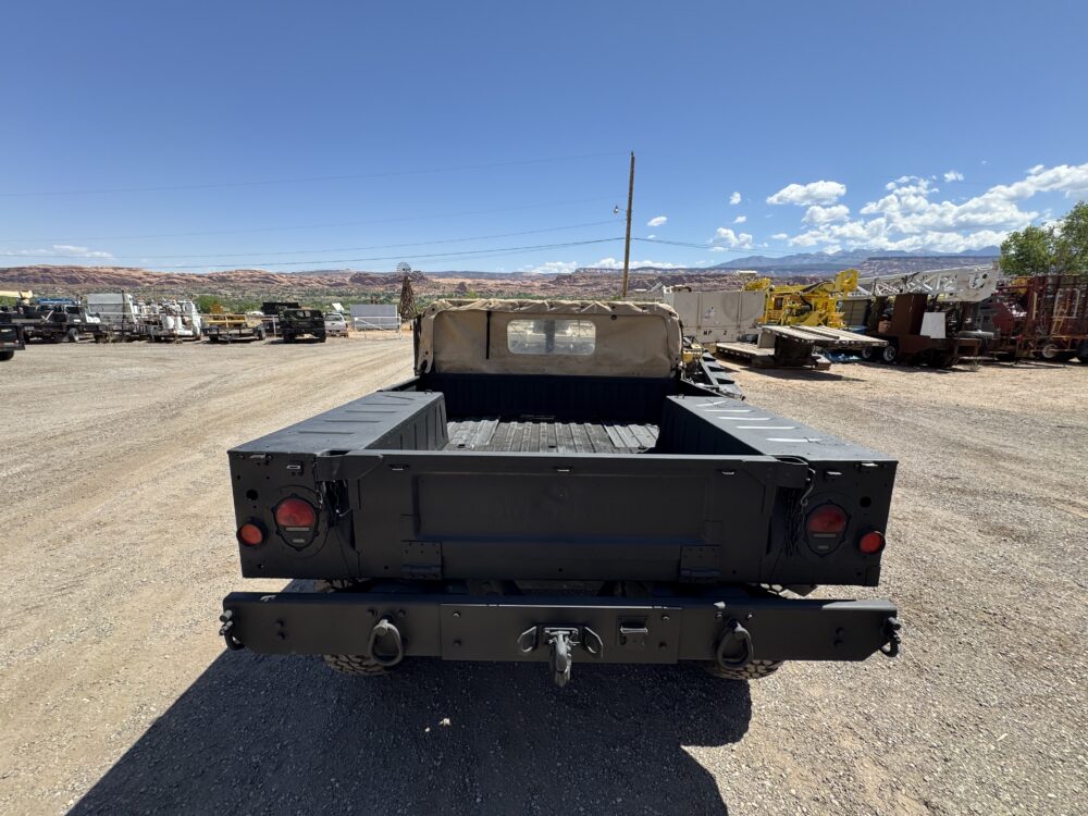 2006 4X4 General Hummer - Image 8