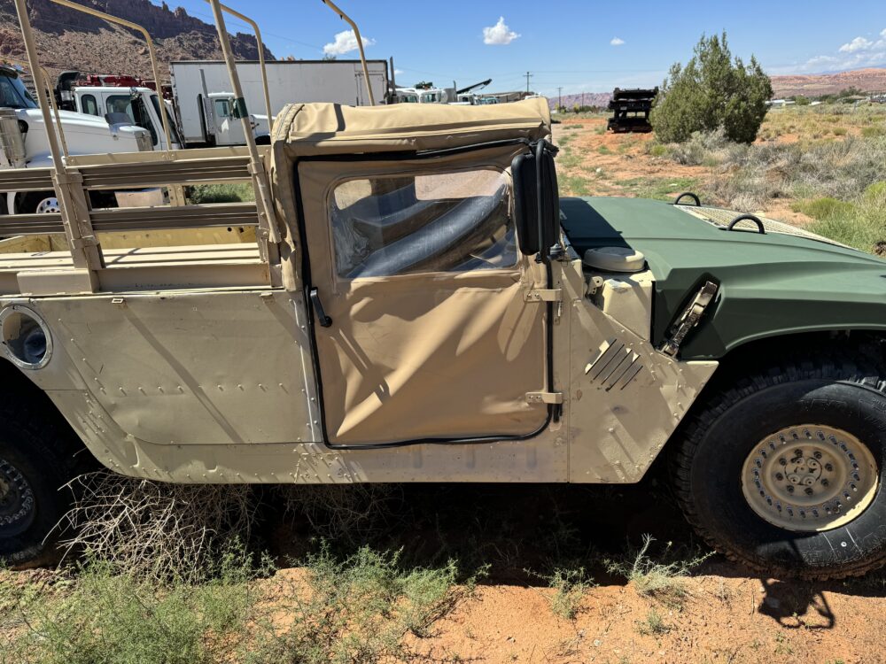2006 4X4 General Hummer - Image 4