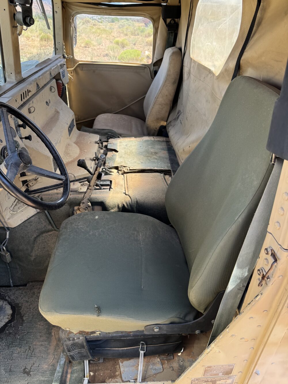 2006 4X4 General Hummer - Image 6