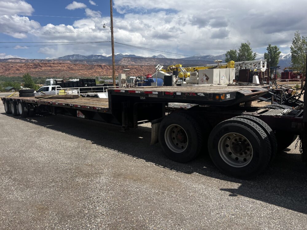 2011 Doonan Tri/A Extendable Step Deck Trailer