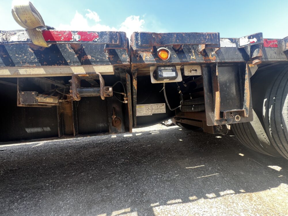 2011 Doonan Tri/A Extendable Step Deck Trailer - Image 6