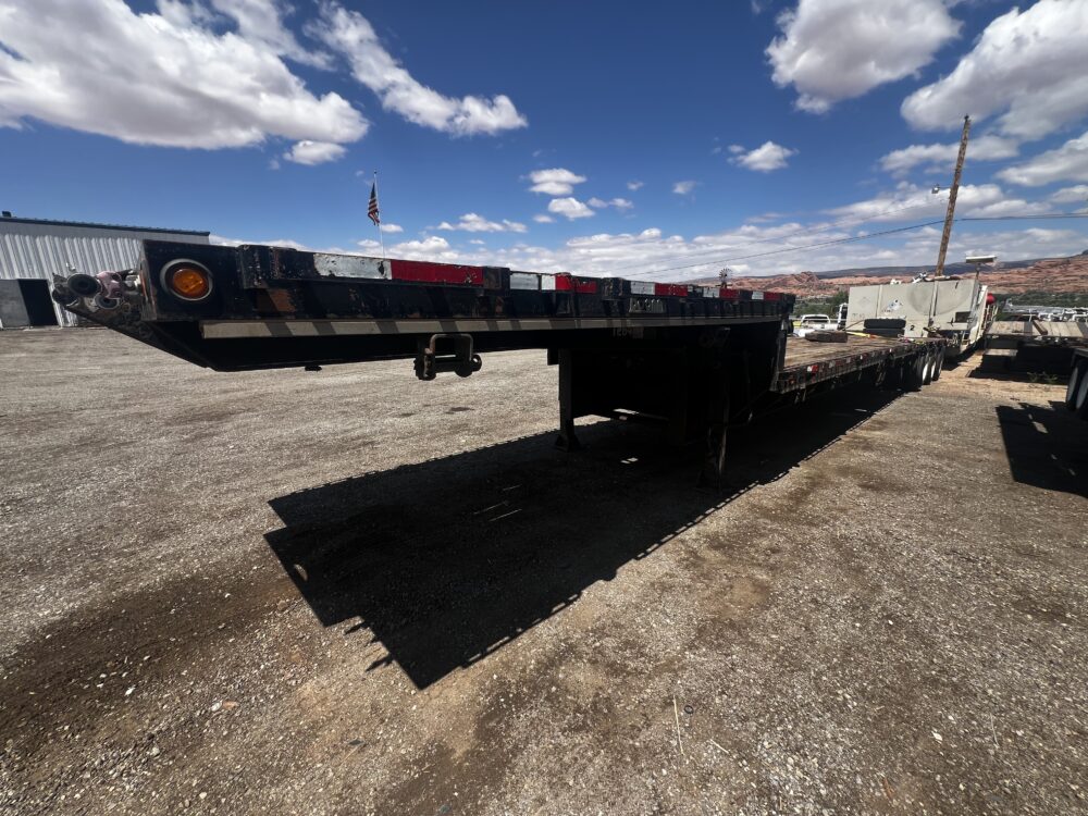 2011 Doonan Tri/A Extendable Step Deck Trailer - Image 8