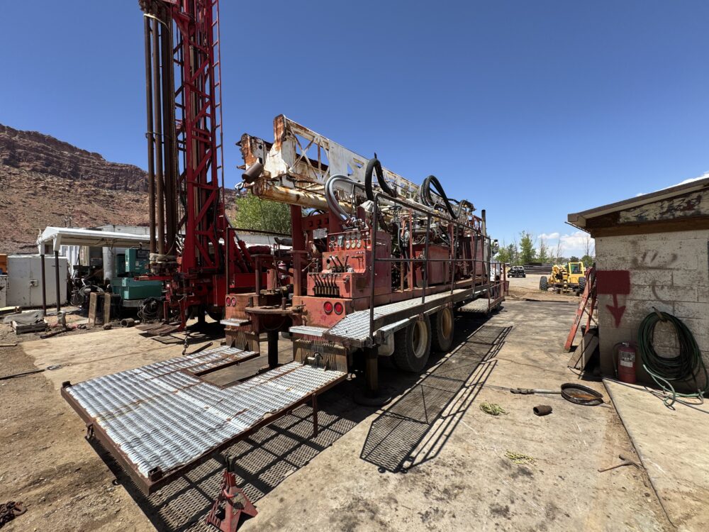 1998 TH-60 Drill Rig - Image 6