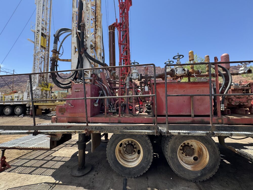 1998 TH-60 Drill Rig - Image 12