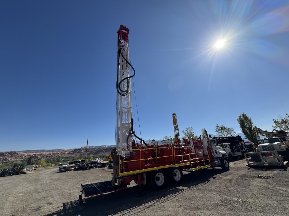 1998 TH-60 Drill Rig - Image 13