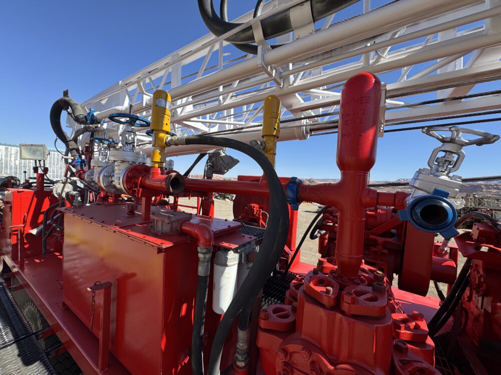 1998 TH-60 Drill Rig - Image 17