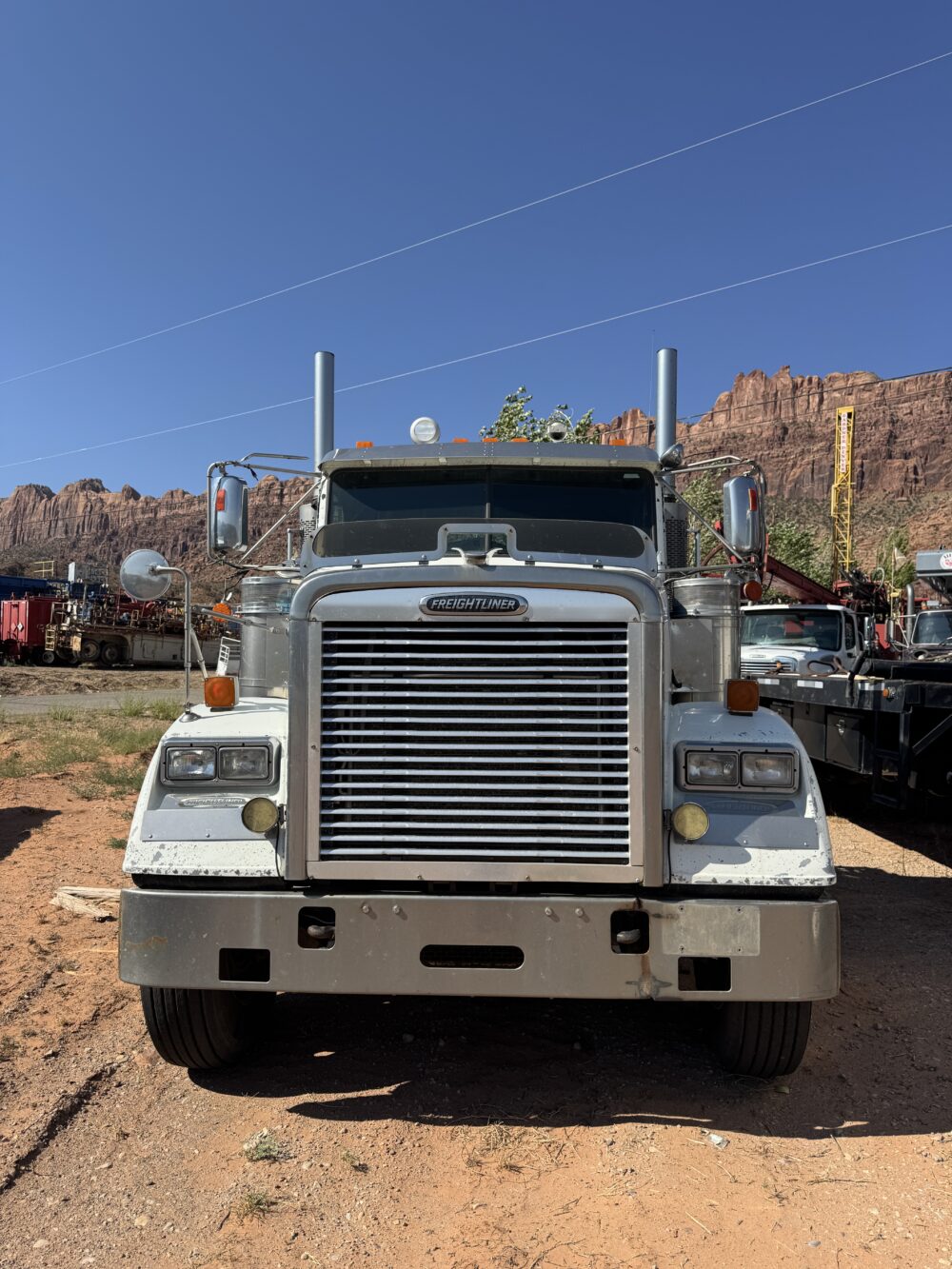 2006 Freightliner Classic 120 Winch Truck - Image 5