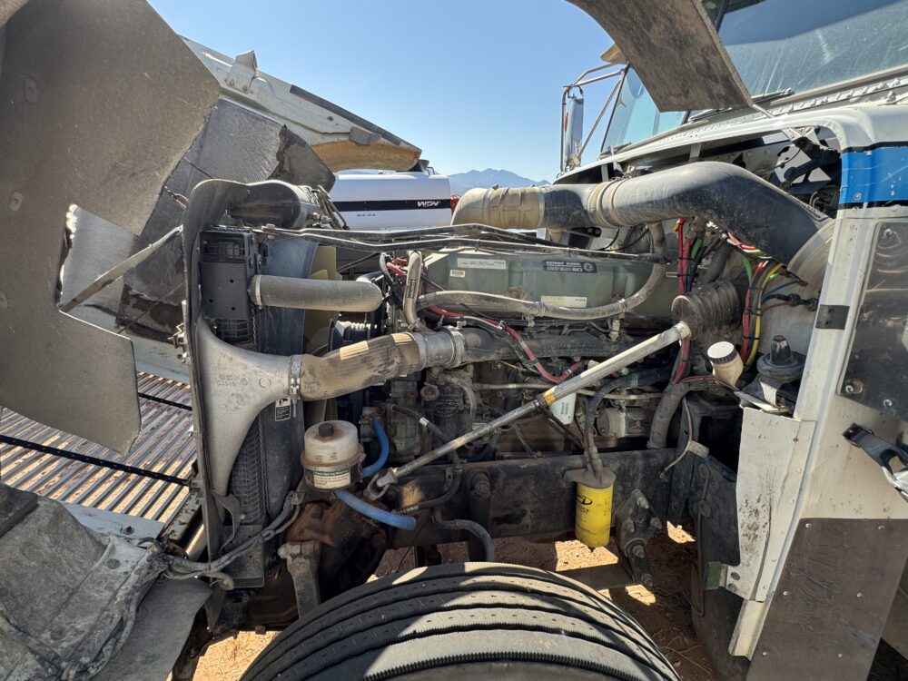 2006 Freightliner Classic 120 Winch Truck - Image 27