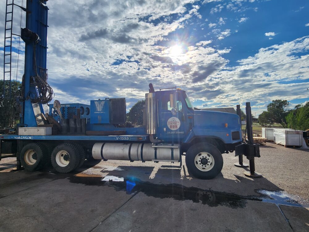 Versa Drill V-1555 Drill Rig