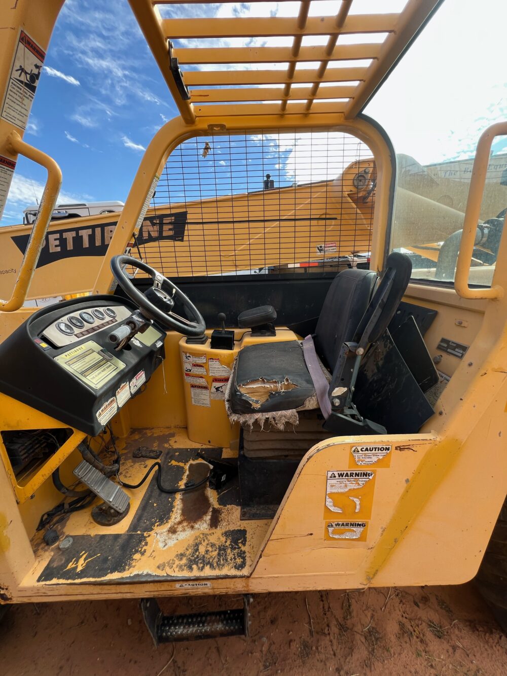 T6044 Pettibone Telehandler - Image 4