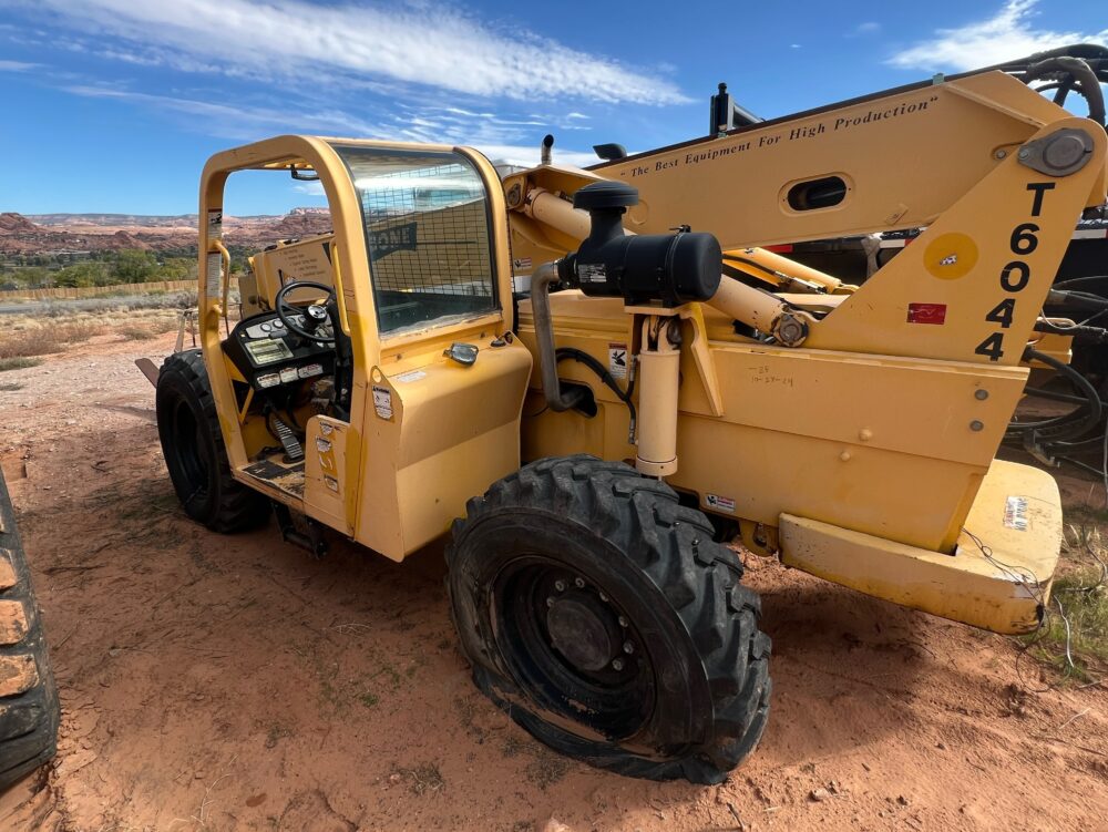 T6044 Pettibone Telehandler - Image 3